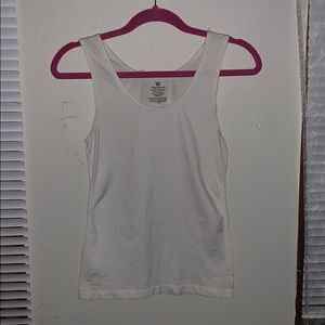 White compression tank